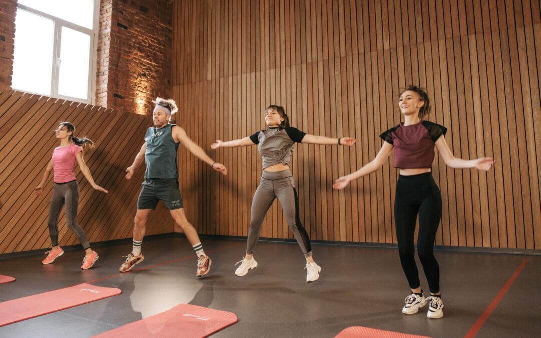 HIIT y Salud Laboral: El Rol del Entrenador Calificado en la Prevención de Enfermedades Crónicas